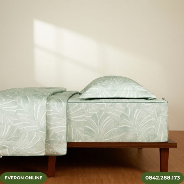 Chăn bốn mùa Everon EPT26015 Monstera Tencel