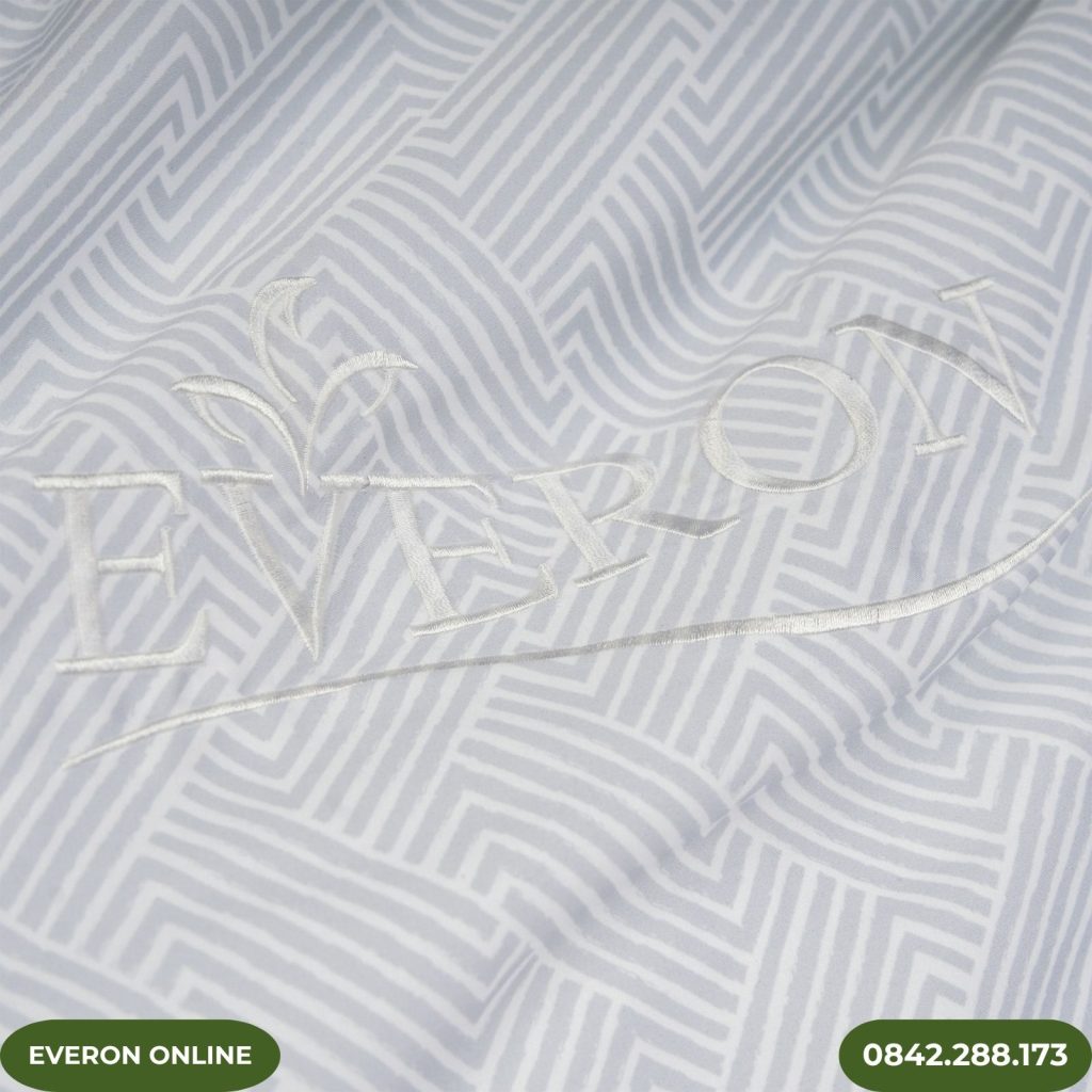 Bộ Chăn Ga Gối EPTC25037 Kỷ Hà Xám Everon BST Ever-on