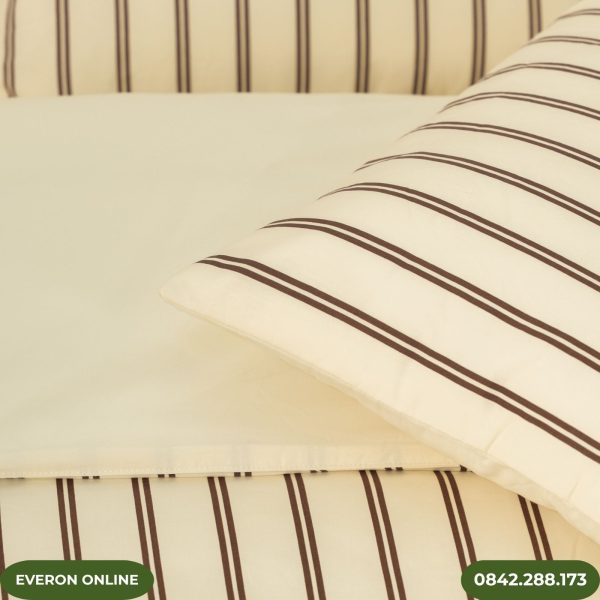 Bộ chăn ga Everon Linear Cotton EPC27031 phòng ngủ hiện đại