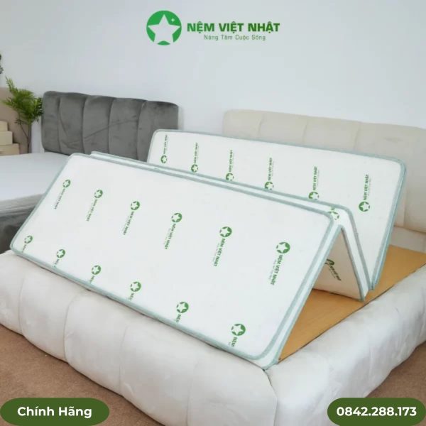 Nệm foam Việt Nhật Sora gập 3